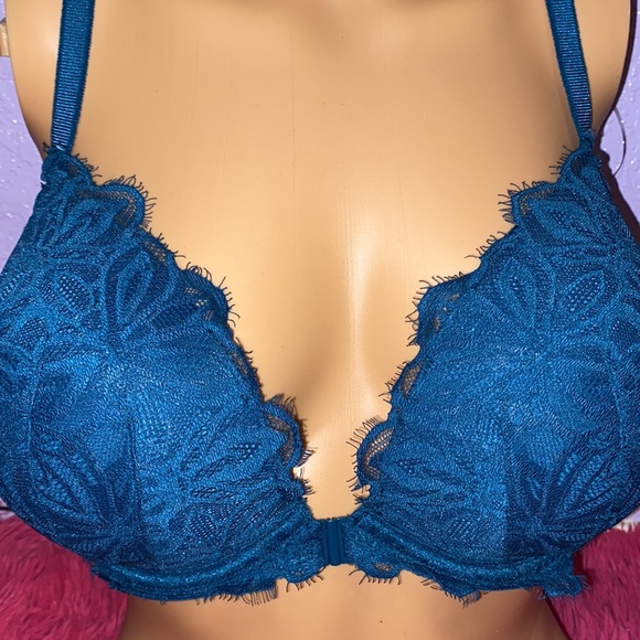 PINK VS BLUE BRA SIZE 36DDD - Picture 2 of 9